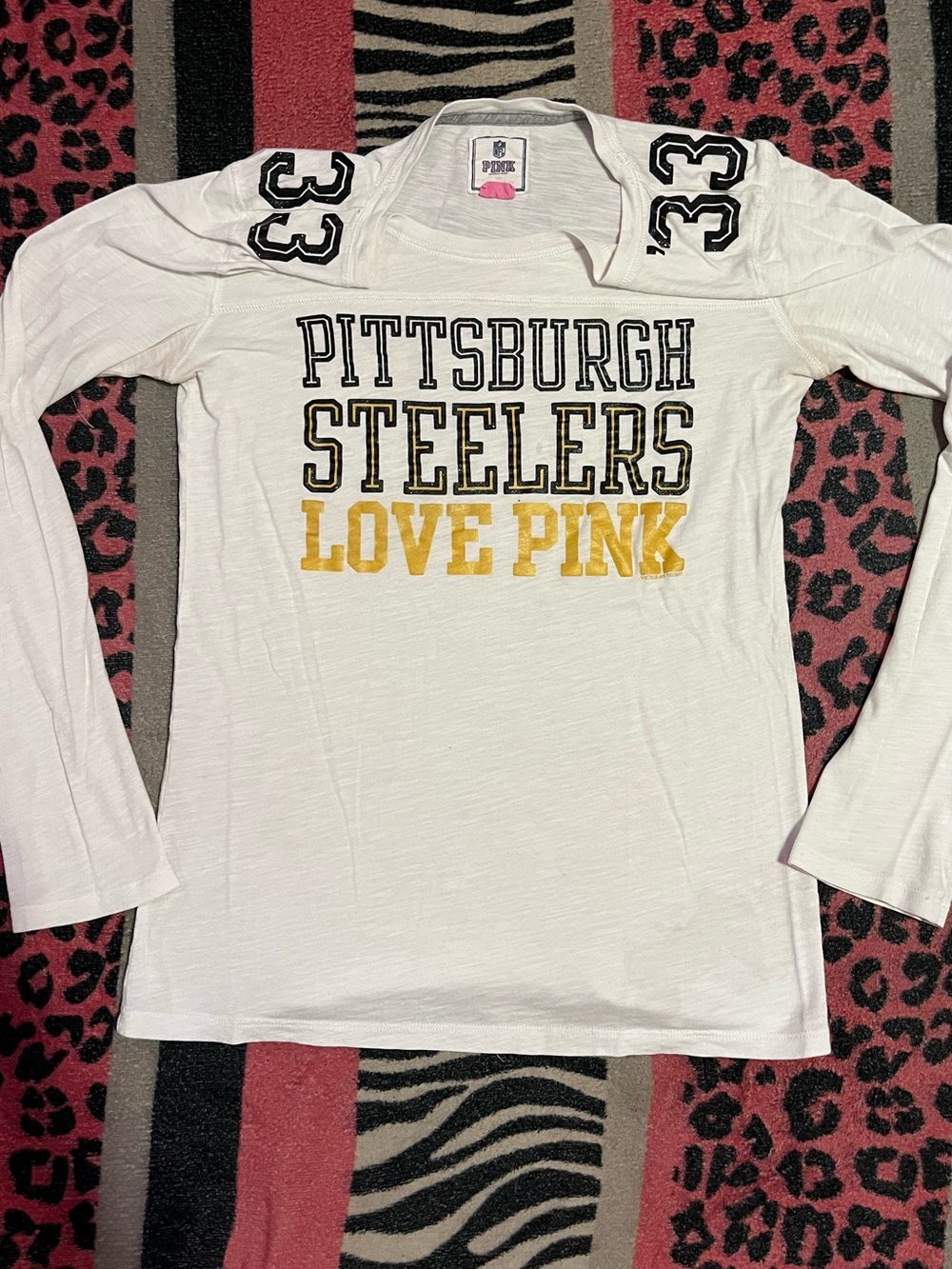 Vintage PINK Victoria's Secret 2011
Pittsburgh Steelers long sleeve shirt